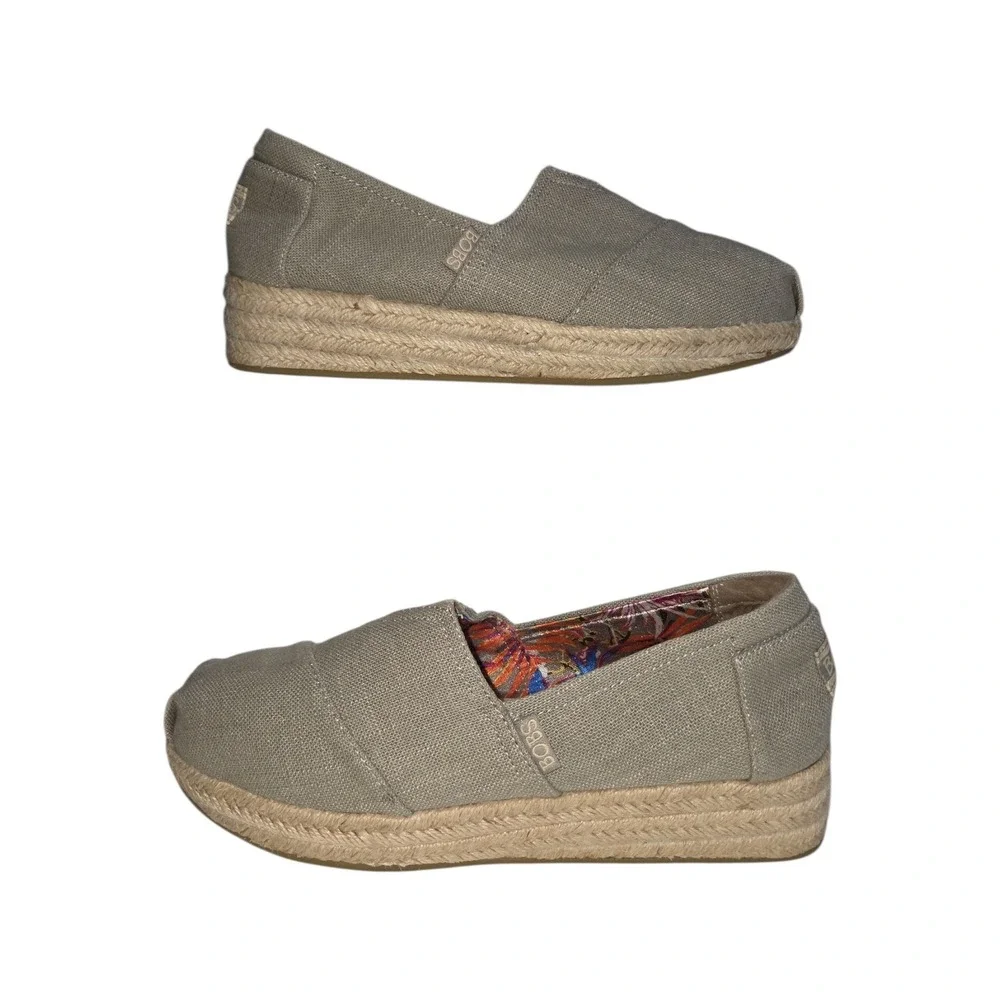 BOBS from Skechers Taupe Espadrille Wedges Women's 8.5